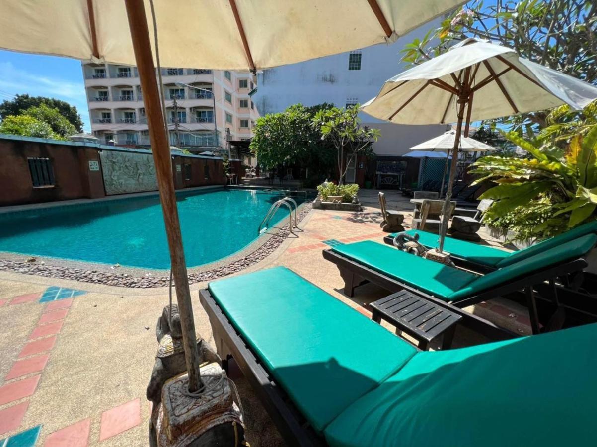 Pattara Mansion พัทยา Hotel Pattaya Buitenkant foto