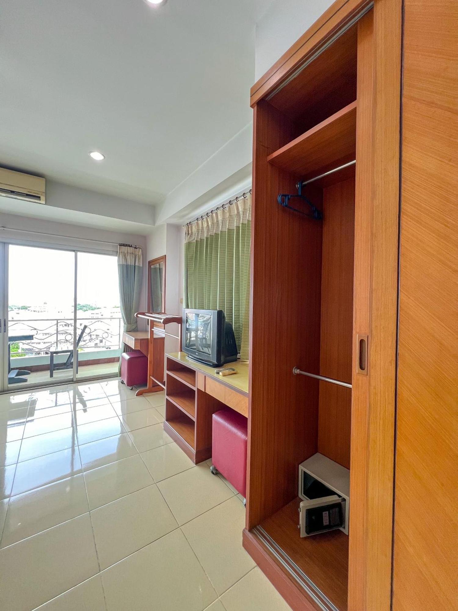 Pattara Mansion พัทยา Hotel Pattaya Buitenkant foto